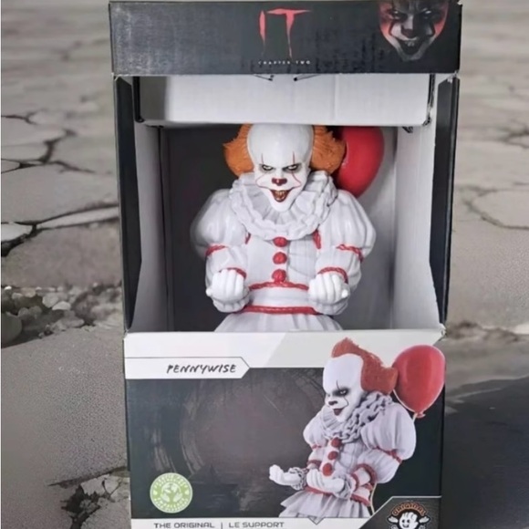 Pennywise IT phone, game controller holder - Picture 2 of 5
